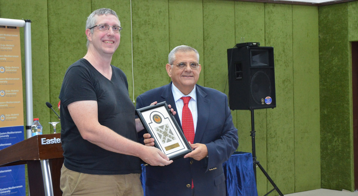 Nico Carpentier, Necdet Osam