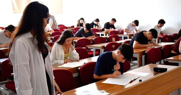 DAÜ Giriş ve Burs Sınavı Yoğun Katılımla Gerçekleştirildi